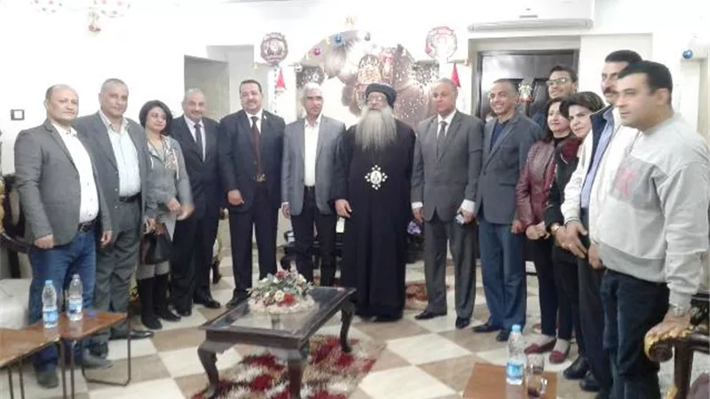 مستقبل وطن بقنا يهنئ الأنبا تكلا أسقف دشنا وتوابعها بأعياد الميلاد.. بالصور