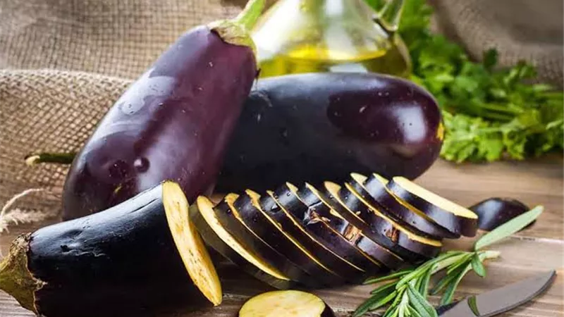 3 نصائح احرص عليها عند شراء الباذنجان