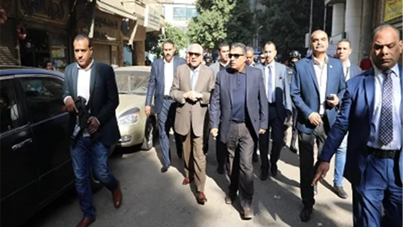 محافظ الجيزة ومدير الأمن يقودان حمله لتطهير شارع سليمان جوهر من الإشغالات
