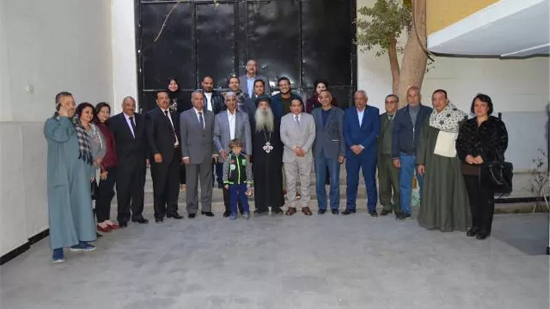 مستقبل وطن بقنا يهنئ الأنبا كيرلس أسقف نجع حمادى بعيد الميلاد المجيد