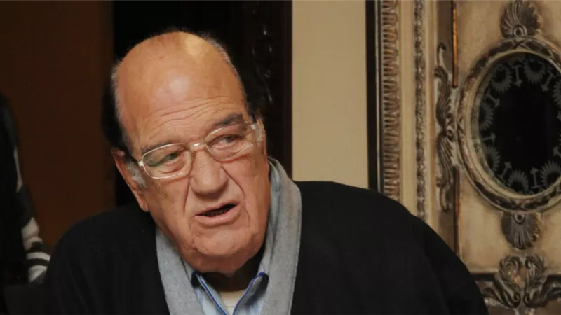 حسن حسنى يطلب الدعاء من جمهوره .. لهذا السبب
