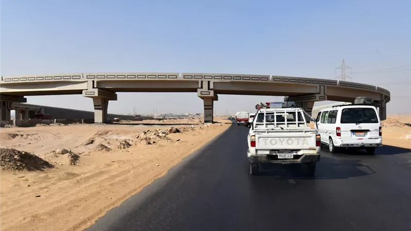 غلق جزئي بطريق الواحات الأتجاه القادم من طريق الفيوم