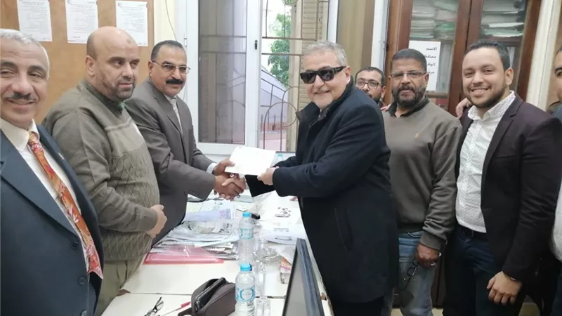 نقيب البيطريين يتقدم بأوراق ترشحه لفترة ثانية مؤكداً.. النقابة فوق الجميع