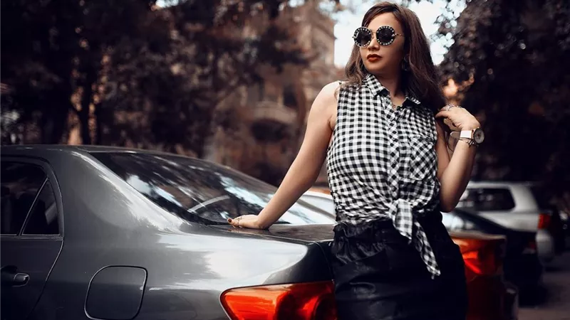 إطلالة ساحرة للفنانة ساندى توفيق فى أحدث فوتوسيشن