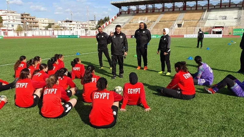 منتخب الكرة النسائية يدخل معسكرا مغلقا السبت المقبل
