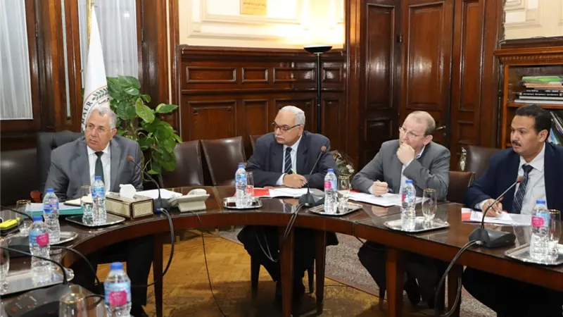 وزير الزراعة يوجه بسرعة انجاز منظومة كارت الفلاح