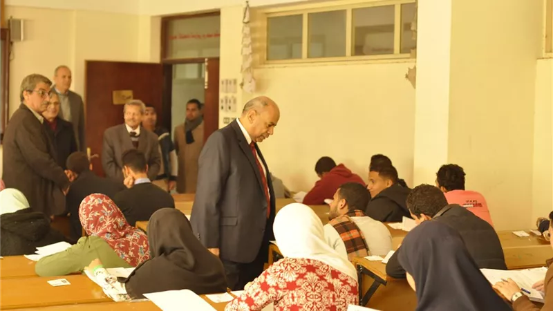 انتظام امتحانات كليات جامعة المنيا
