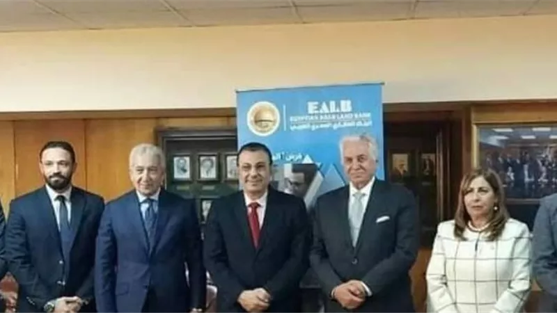 تعاون مشترك بين العربية للعلوم الإدارية والمالية والبنك العقارى المصرى العربى لتمويل مصروفات التعليم