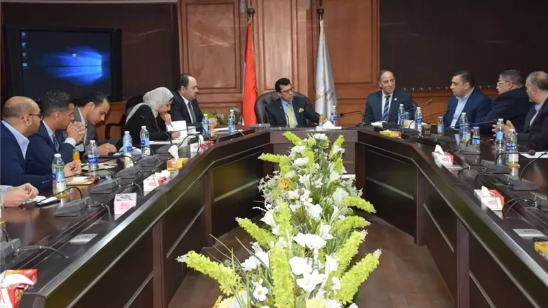 وزير الشباب يناقش استعدادات استضافة مصر لأول ألعاب إفريقية للأولمبياد الخاص