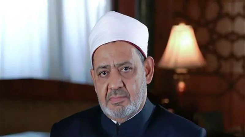 الأعلى للأزهر يشكر السيسى لتوجيهه بإنشاء كوبرى مشاة أمام فرع البنات بالجامعة