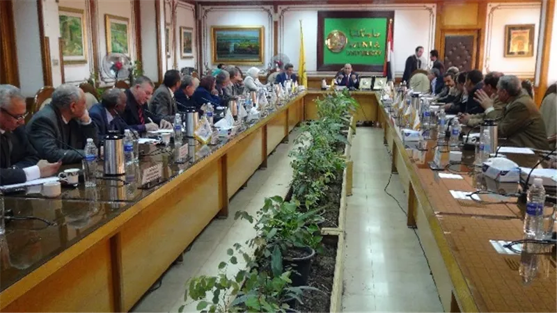 حصاد2019مجلس جامعة المنيا :رد على 437 شكوى ونفى 5 شائعات وانتظام الامتحانات والنتائج بالأسبوع الأول من