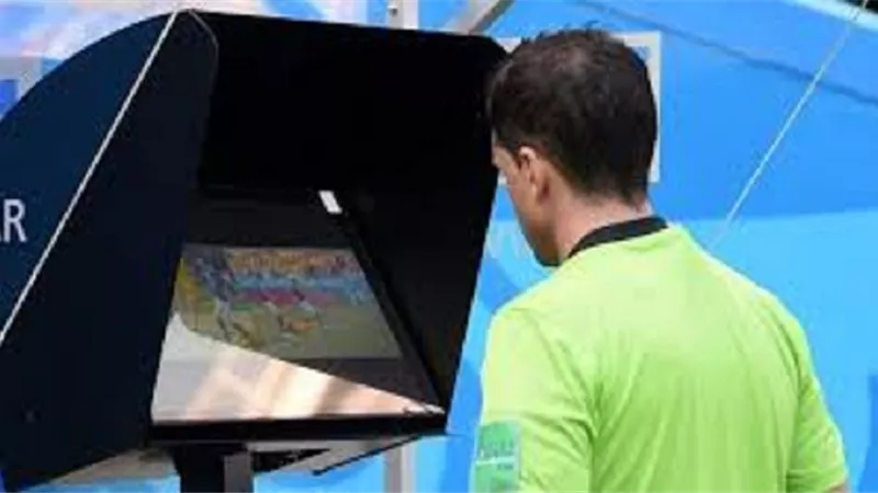 اتحاد الكرة: 16 مليون جنيه تحسم تطبيق تقنية الـVAR فى الدورى