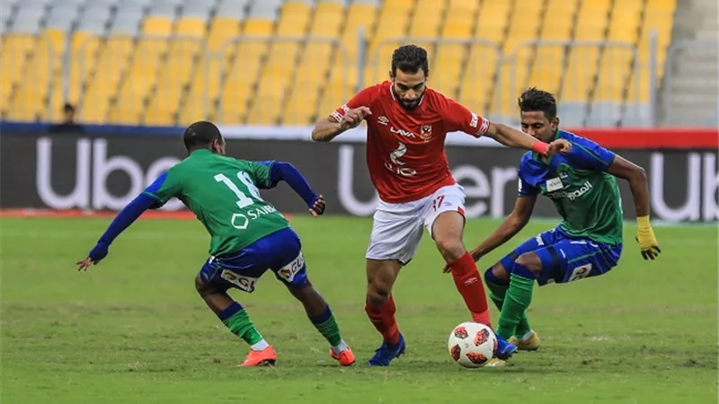 شوط أول سلبي بين الأهلي والمقاصة بالدوري