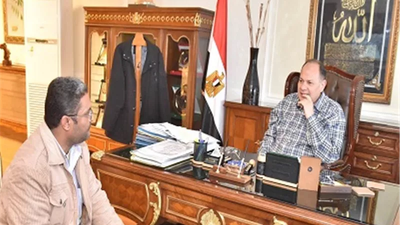 محافظ أسيوط يؤكد استمرار شن الحملات الرقابية لضبط الأسواق