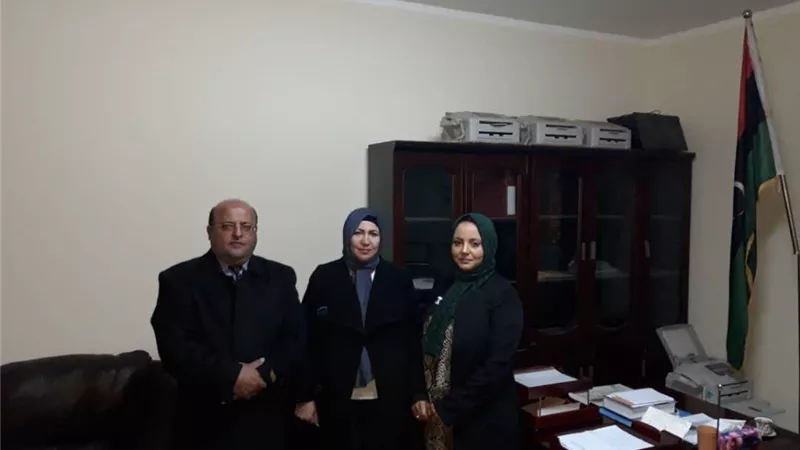 بناء علي تعليمات الحويج .. حل مشكلات مدرسة الجالية المصرية ببنغازي