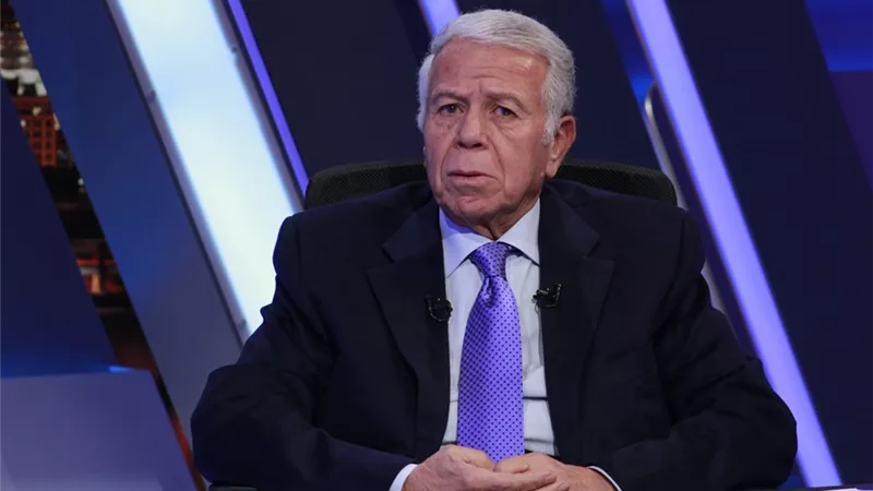 فيديو.. رئيس الزمالك يوجه رسالة مفاجأة لحسن حمدي على الهواء.. والأخير يرد