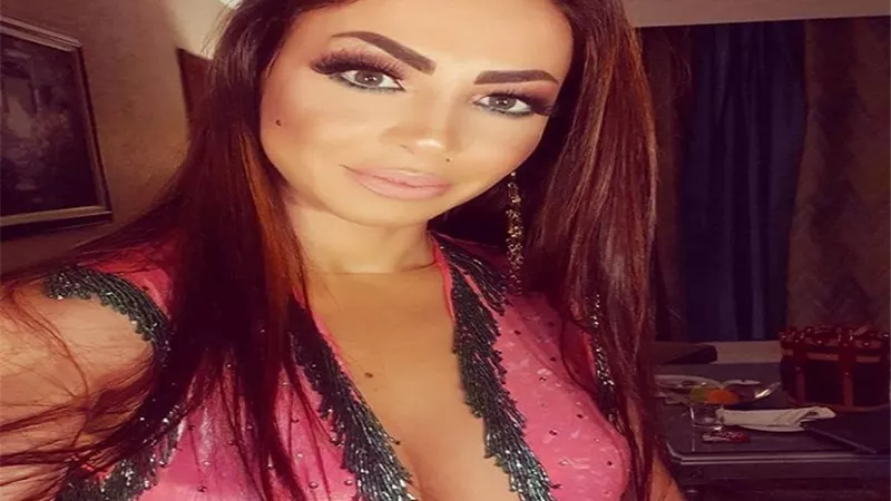 دوللى شاهين تبهر متابعيها بأحدث إطلالتها .. فيديو وصور