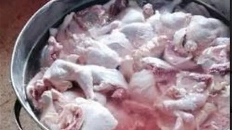 ضبط 7 طن أغذية غير صالحة للاستهلاك بالغربية