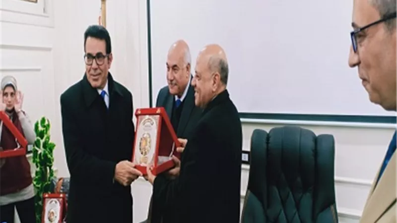 افتتاح أكاديمية 