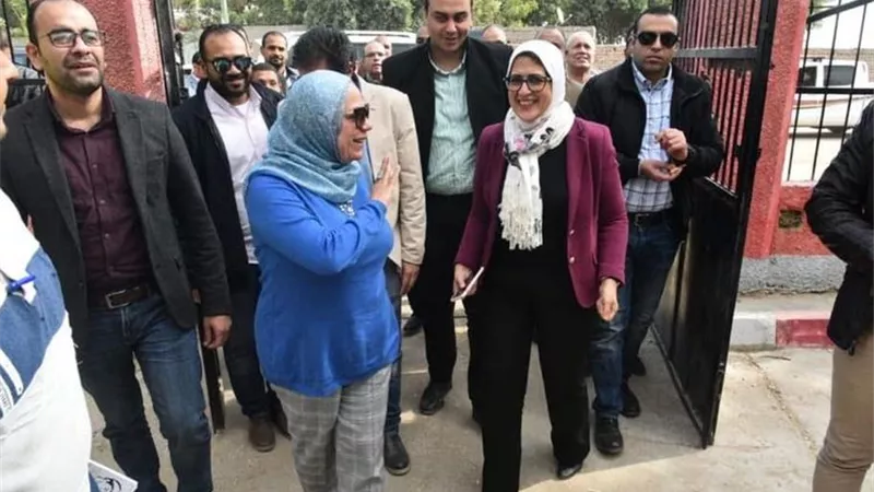 وزيرة الصحة تتفقد أعمال تطوير مستشفى القرنة والوحدات الصحية بغرب الأقصر