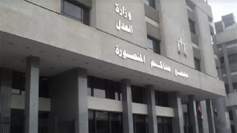 النيابة تباشر التحقيق فى واقعة طعن طالب داخل لجنة امتحان بالدقهلية