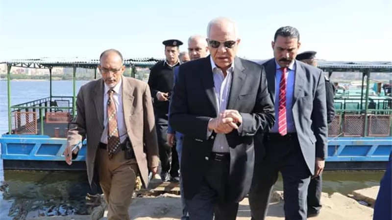 محافظ الجيزة يوجه بحل مشكلة الاتوبيس النهرى بالحوامدية