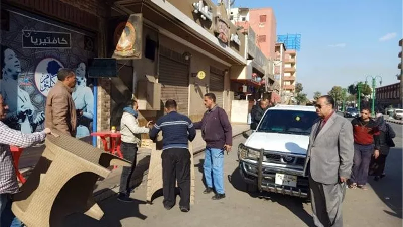 بالصور .اكبر حملة لإزالة الإشغالات في حي غرب أسيوط