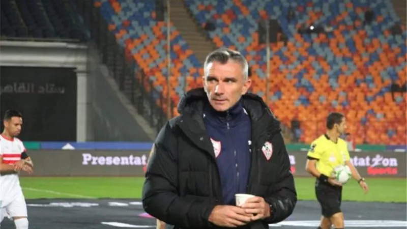 كارتيرون يستقر على بديل ساسي وحامد في مباراة الزمالك وطنطا
