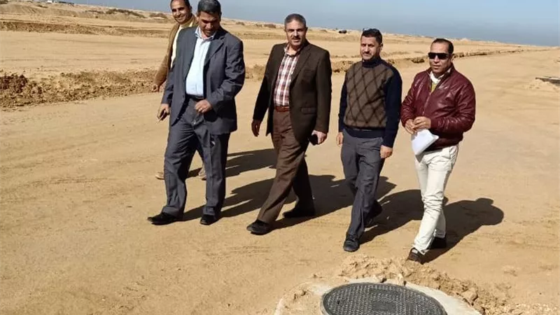 بالصور.. رئيس جهاز العاشر يتفقد الأحياء الجديدة ويشدد على الإلتزام بالبرنامج الزمنى