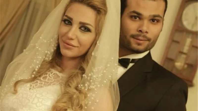 سارة نخلة تتهم طليقها احمد عبد الله بالسرقة