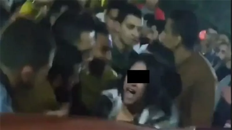 النيابة تخلي سبيل المتهمين في واقعة تحرش المنصورة