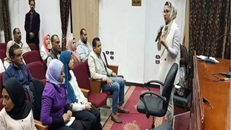 نائب محافظ الوادى الجديد ترحب بانضمام شباب المجلس التطوعى لمبادرة حياه كريمة