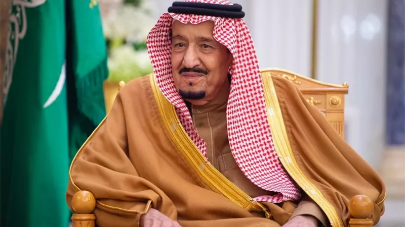 الملك سلمان يتصل بالرئيس العراقي ويؤكد أهمية التهدئة ونزع فتيل الأزمة