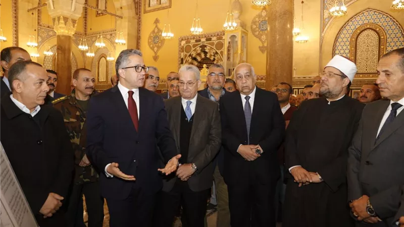 وزيرا السياحة والآثار والأوقاف يتفقدان جامع الفتح الملكي