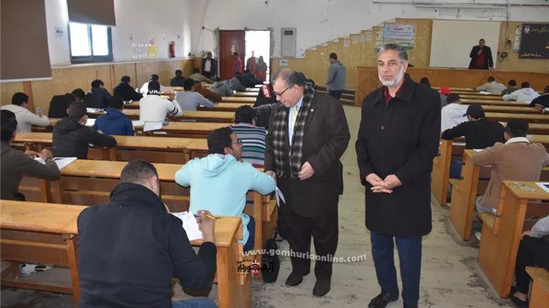 نائب رئيس جامعة السادات يجرى جولة تفقدية لأعمال الإمتحانات بكليات الجامعة