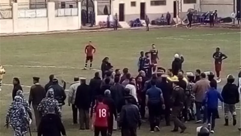 بعد مباراة مثيرة وعلقة ساخنة للحكام .. الجهاز الفني لجمهورية شبين يتقدم باستقالته عقب الخسارة من سيراميكا