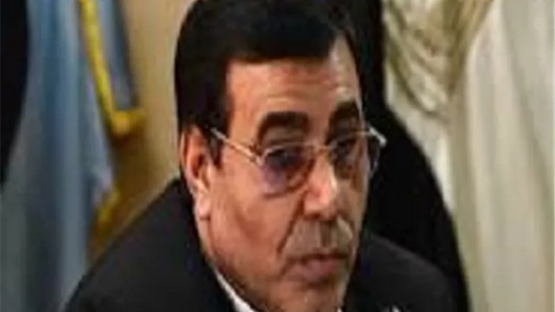 نقابة النسيج: نساند القيادة السياسية فيما تتخذه من قرارات للحفاظ على الأمن القومي المصرى