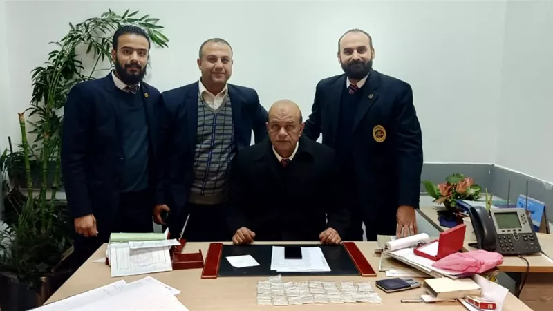 ضبط خليجي حاول تهريب كمية كبيرة من الألماس بالمطار