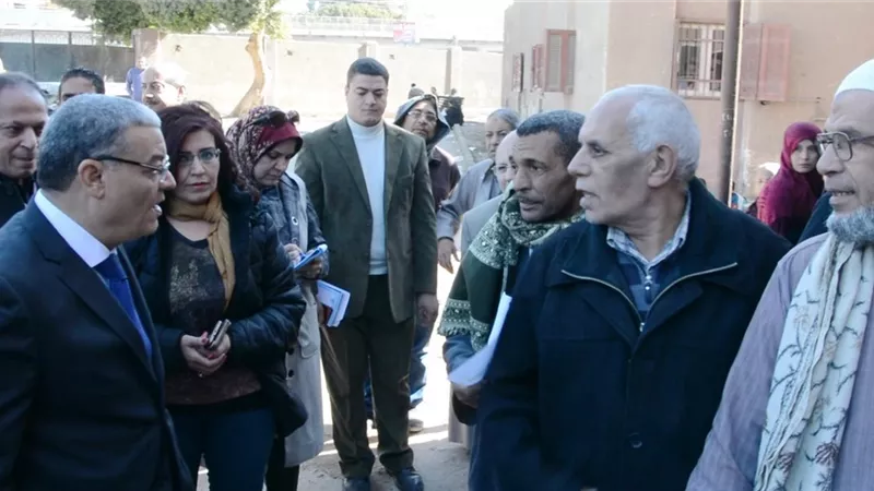 محافظ المنيا يضبط المخابز المخالفة فى جولة مفاجئة