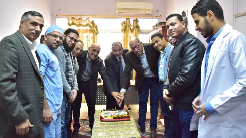 تكريم عميد طب بنى سويف السابق