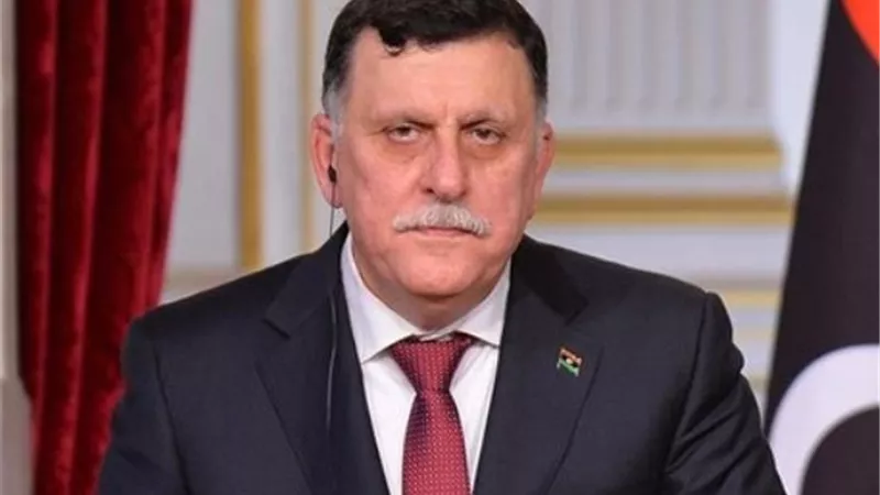 السراج يصل الجزائر على رأس وفد دبلوماسي وعسكري