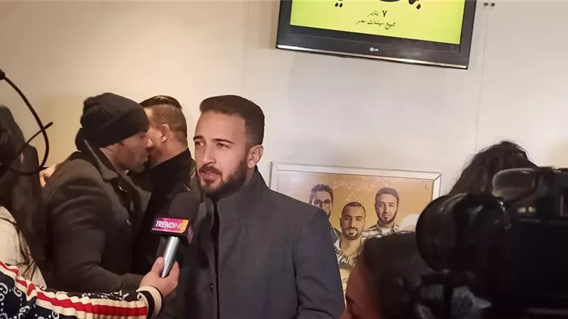 الفنان محمد مهران يشارك فى العرض الخاص لفيلم بنات ثانوى