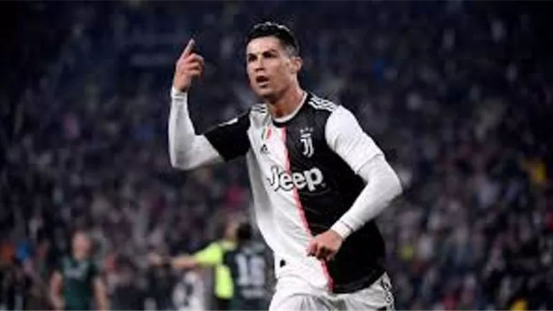 لم يسبقه سوى لاعب واحد.. رونالدو 