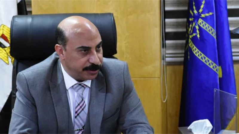 محافظ أسوان يوجه بدعم وتجهيز قسم الإستقبال بمستشفى التأمين الصحى