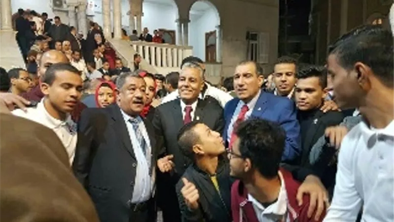 رئيس جامعة جنوب الوادى يهنئ الأخوة الأقباط بعيد الميلاد المجيد