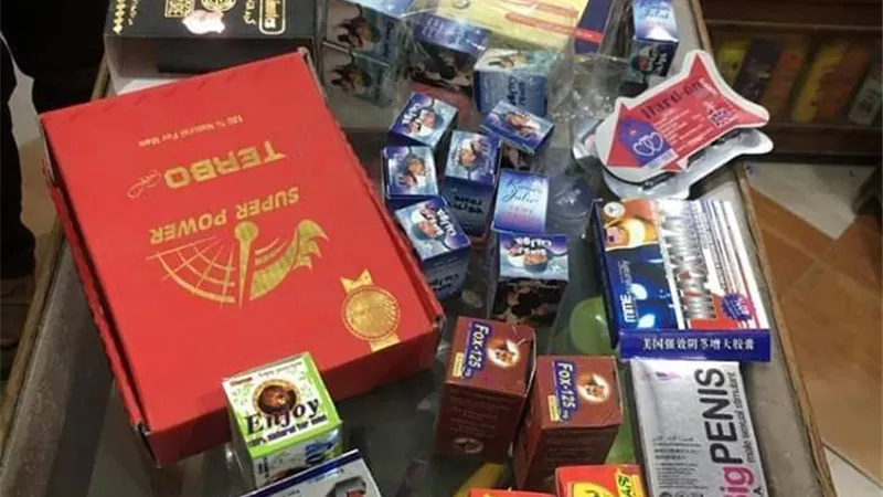 صحة الشرقية تشمع صيدلية بفاقوس