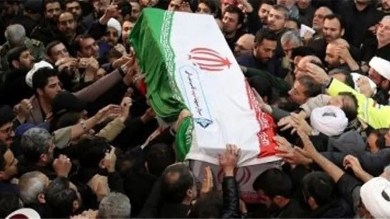 إيران تدفن 