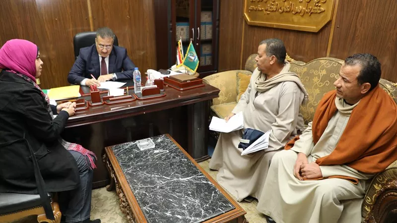 محافظ المنوفية فى لقاء المواطنين اليومى .. حل مشكلة تأخر تشغيل بئر أبو مشهور الجوفى لرى الزراعات