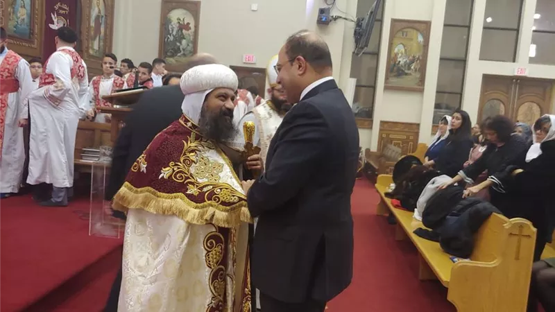 سفير مصر في كندا يشارك في قداس عيد الميلاد المجيد في الكنيستين القبطيتين في العاصمة أوتاوا