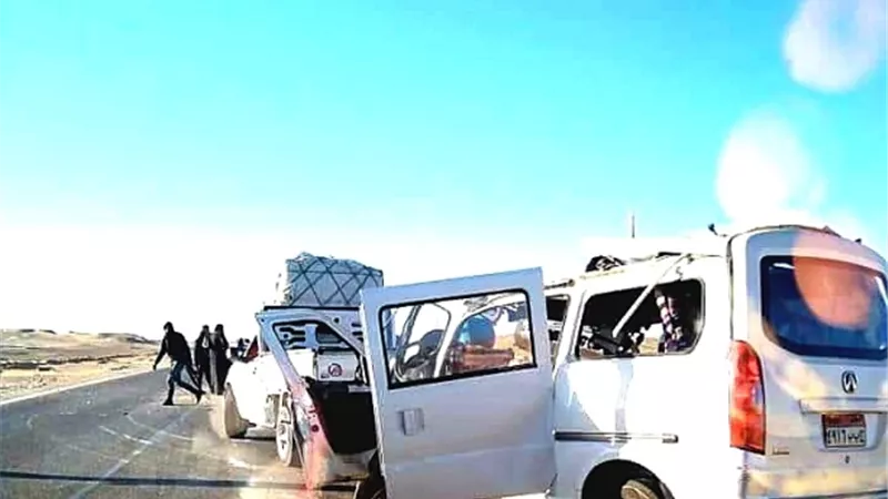 بالأسماء .مصرع واصابة 3 أشخاص فى حادث تصادم بالوادى الجديد